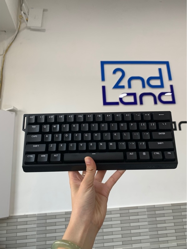 Bàn phím Mad 60 HE - 1 mod dây - Màu đen - Box