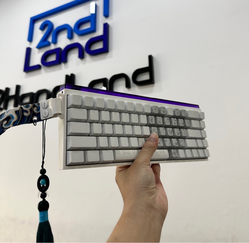 Bàn phím Madlion Nano 68 - 1 mode : Dây - Màu trắng - Ngoại hình 97% - Body