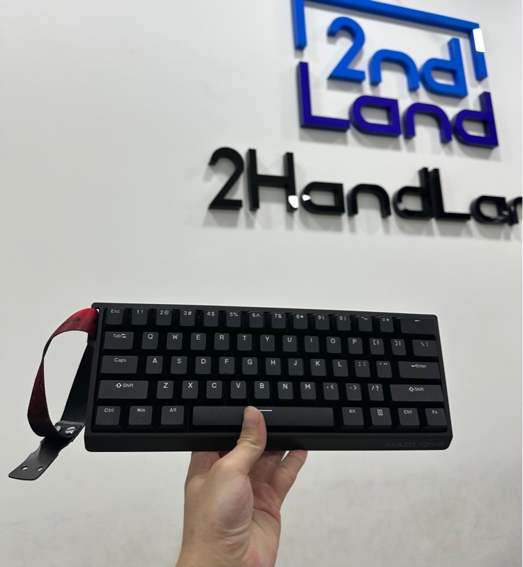 Bàn phím MadLions có dây MAD 60 HE - 1 mode : Dây - Màu đen - Ngoại hình 97% - Kèm box + Dây kết nối