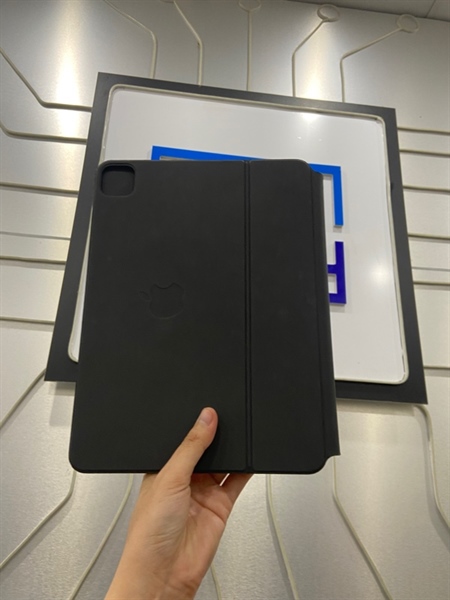 Bàn phím Magic Keyboard iPad Pro 11 inch 2022 - Màu đen - Ngoại hình: 98% - Body