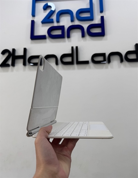 Bàn phím Magic Keyboard + Trackpad for iPad Pro 11 inch - Model : A2261 - Màu trắng - Ngoại hình 97% - Ố theo thời gian sử dụng - Body 2