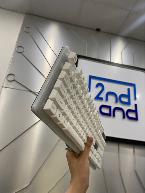 Bàn phím Master EKG802 - 1 mode dây kết nối - Màu trắng - Ngoại hình: 97% - Kèm Box