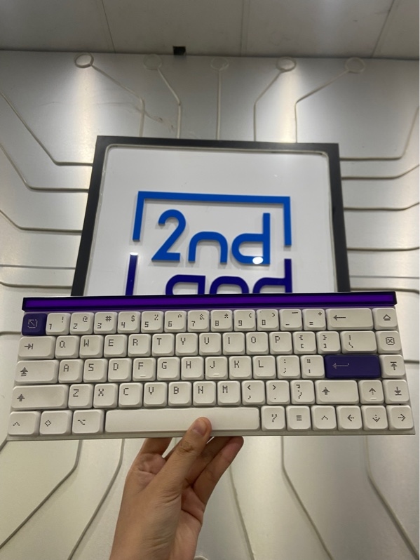 Bàn phím MelGeek Made 68 - 1 mode dây - Switch TTC K0M - Led RGB - Màu trắng - Ngoại hình: 97% - Kèm Box