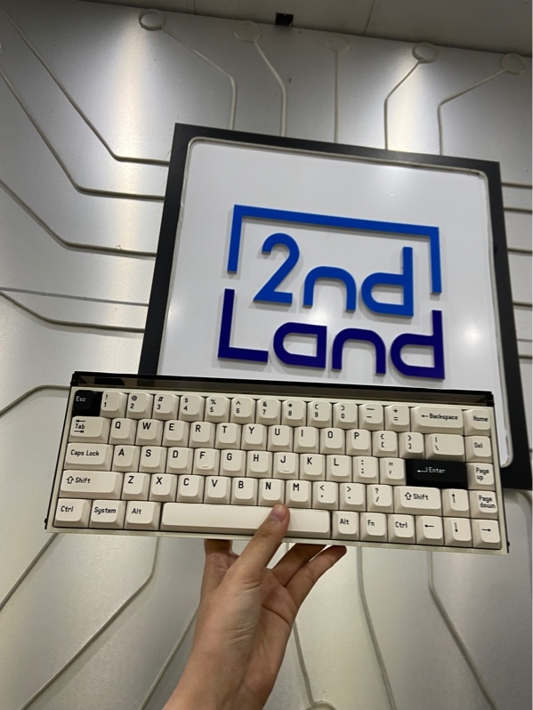 Bàn phím MelGeek MADE68 Ultra Plus - Swich TTC KOM- Led RGB - 1 mode kết nối - Màu trắng đen - Ngoại hình: 98% - Body