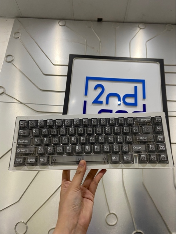 Bàn phím MelGeek REAL67 - Màu trắng - Ngoại hình: 98% - Kèm Box + dây kết nối