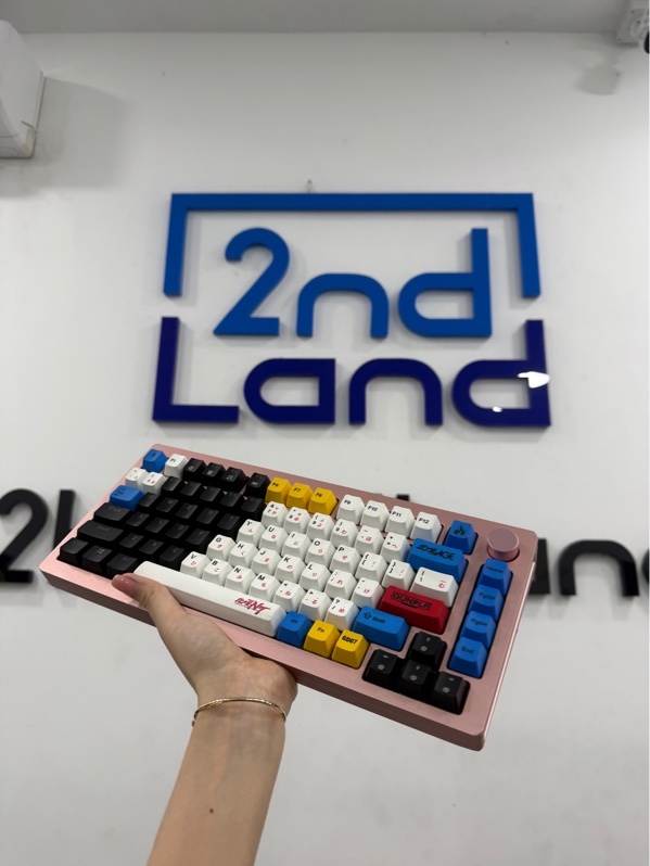 Bàn phím Monsgeek M1 nhôm - 1 mode - Màu hồng - Ngoại hình 97% - Cấn móp 4 góc , trầy xước - Không phụ kiện