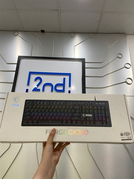 Bàn Phím MSI Forge GK300 - 1 mode dây - RGB - SW Blue - Màu đen - Ngoại hình: 99% - FullBox