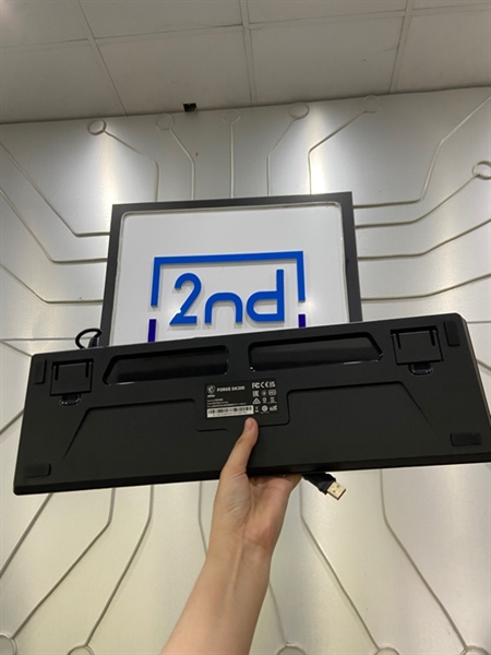 Bàn Phím MSI Forge GK300 - 1 mode dây - RGB - SW Blue - Màu đen - Ngoại hình: 99% - FullBox 3