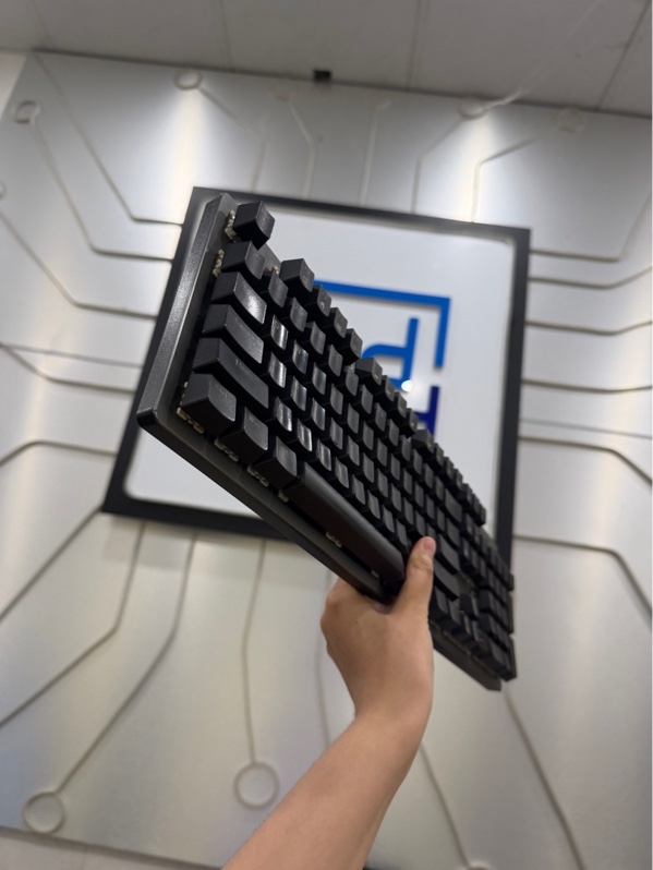 Bàn phím Newmen GM369R - 1 Mode dây - Màu đen - Ngoại hình: 97% - Liệt 1 số nút - Body