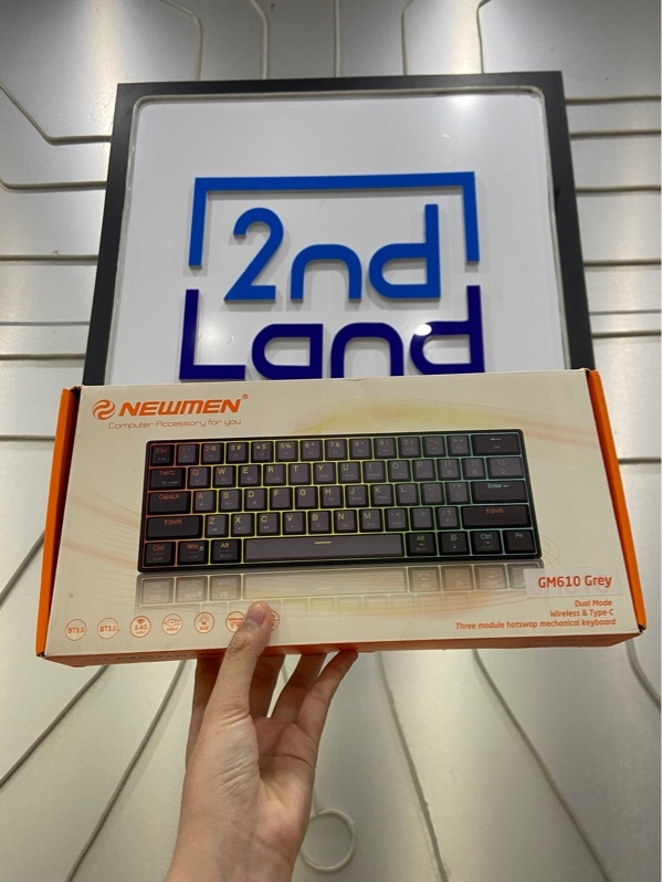 Bàn phím Newmen GM610 - 3 mode : 2.4/dây/bluetooth - RGB - Switch red - Màu đen - Ngoại hình: 98% - Mất 2.4 - Kèm Box