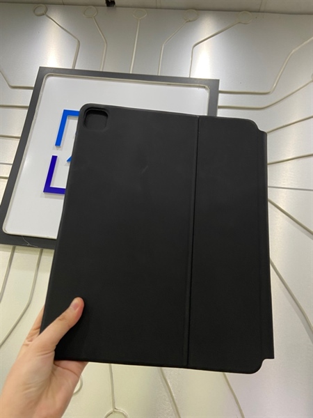 Bàn phím P129 Wireless Magmetic Keyboard Case For Ipad Pro 12.9 inch - Màu đen - Ngoại hình: 98% - Body