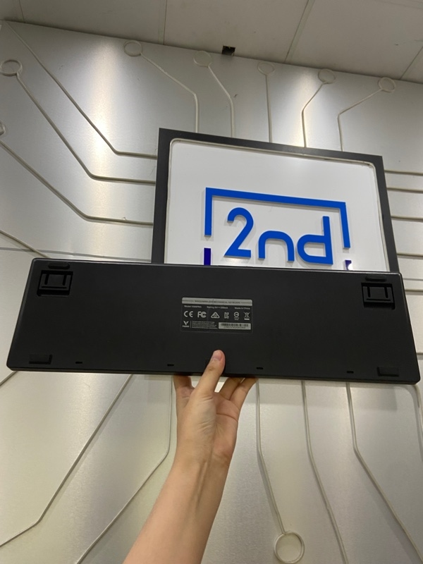 Bàn phím Rapoo V500 Pro - 2 mode kết nối (2.4, dây) - Màu đen - Ngoại hình: 97% - Đã thay 1 keycap khác - Kèm dây kết nối