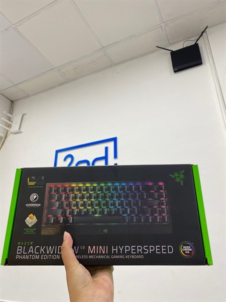 Bàn phím Razer Black window V3 - 3 mode - Màu đen - Ngoại hình 98% - Full box