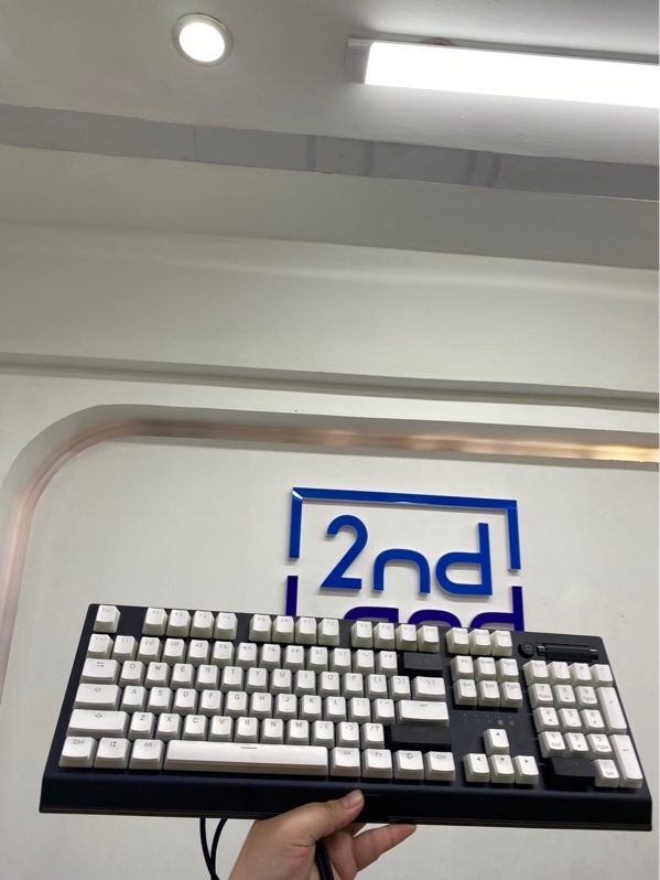 Bàn phím Razer Blackwidow V3 - Green switch - 1mode dây - Màu đen - Ngoại hình 98% - Fullbox