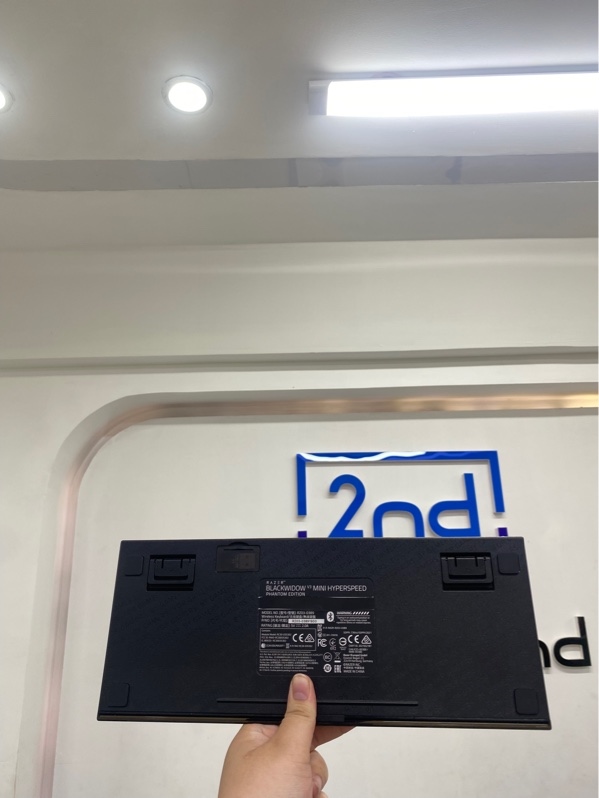Bàn phím Razer BlackWidow V3 Mini HyperSpeed Phantom Edition - 3 mode dây/ bluetooth/ 2.4G - Led RGB - Razer Yellow Switch - Màu đen - Ngoại hình 98% - Fullbox