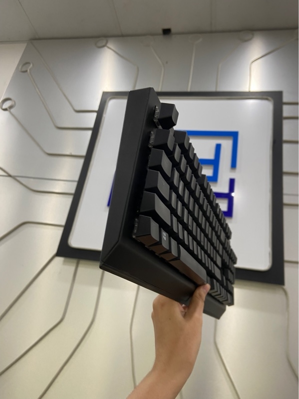 Bàn phím Razer BlackWindow V3 - Razer Green Switch - Led RGB - 1 mode dây - Màu đen - Ngoại hình: 98% - Body