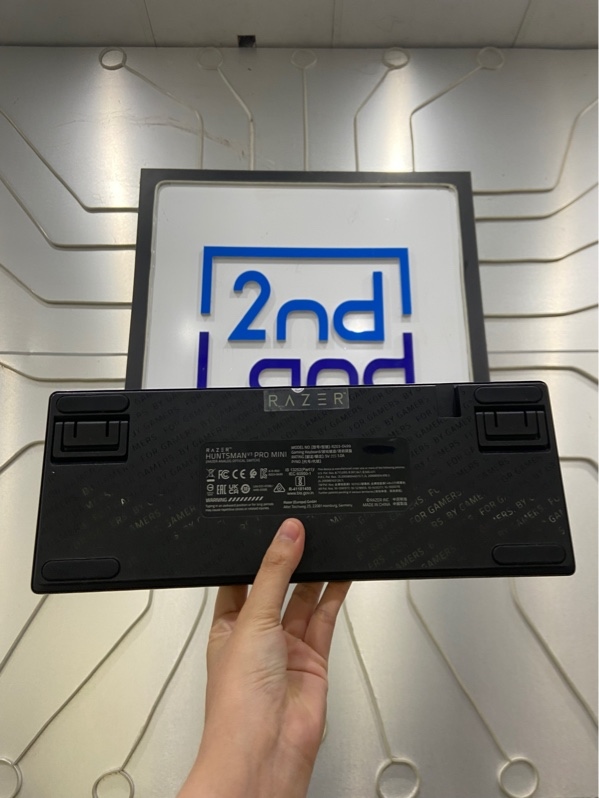 Bàn phím Razer Huntsman V3 Pro Mini - 1 Mode dây - Màu đen - Ngoại hình: 97% - Kèm Box