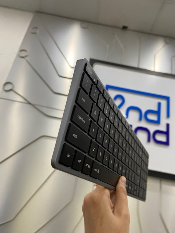 Bàn phím Satechi Slim X2 - 2 mode kết nối dây, bluetooth - Màu bạc - Ngoại hình: 98% - Fullbox