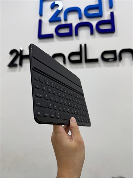 Bàn phím Smart KeyBoard Folio cho iPad 11 inch for Ipad pro 2018, Ipad air 4,5 - Ngoại hình 96% - Dính keo - Box 2
