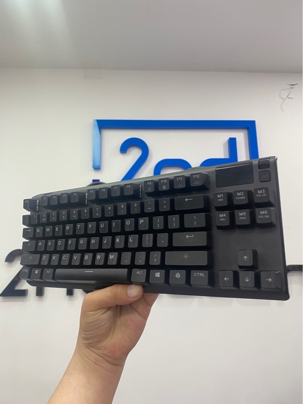 Bàn phím Steelseries Apex 7 TKL - Màu đen - Ngoại hình: 97% - Loạn núm vặn âm lượng, ố dơ - Kèm Box