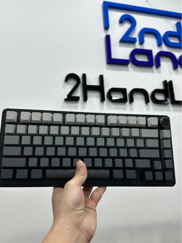 Bàn phím Tiroshi Q82 V9 - 1 mode dây - Màu đen - Ngoại hình 98% - Body