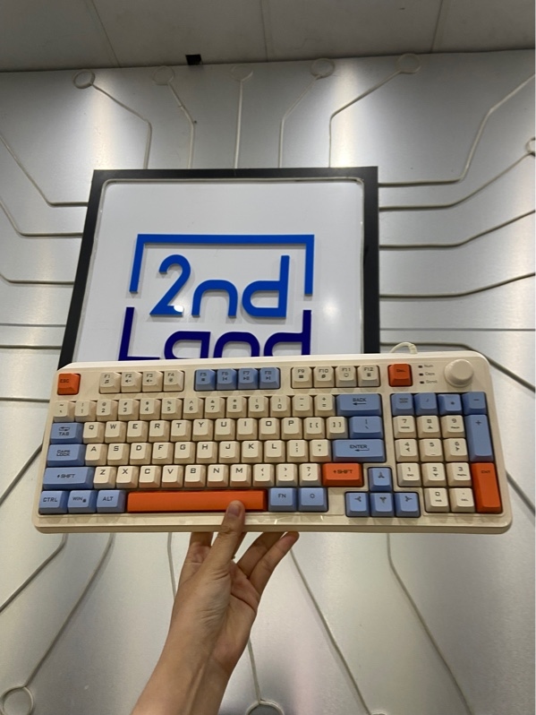 Bàn Phím XUNFOX K82 - RGB - Màu kem - Ngoại hình: 98% - Body