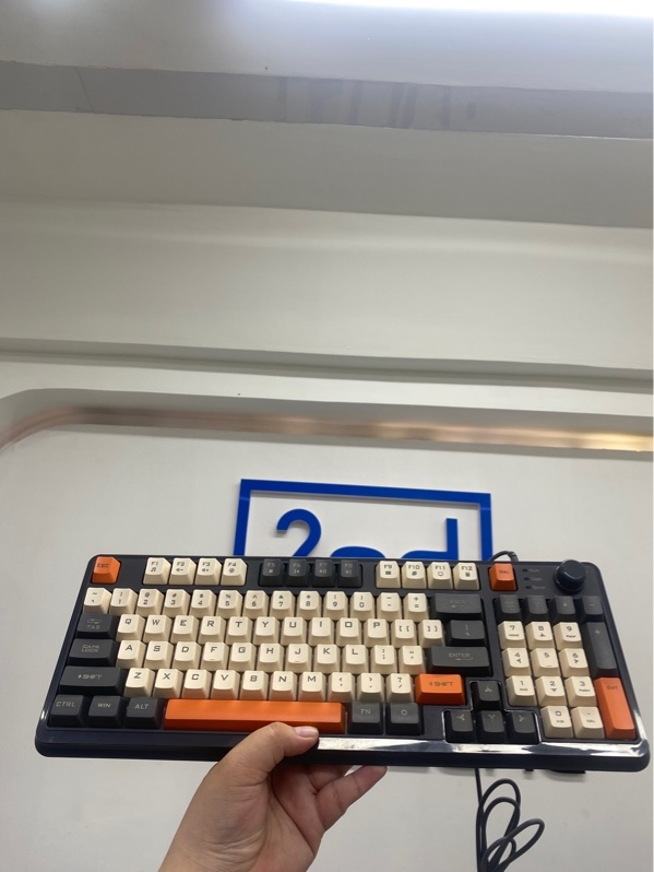Bàn phím Xunfox Mixed Ledlight K82 - 92 key contrast color keyboard - 1 mode dây - Màu xám - Ngoại hình 98% - Body