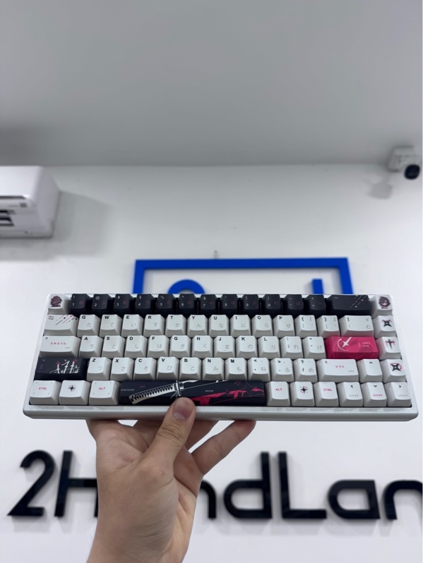 Bàn phím Yuki Aim Polar x Arbiter 65 Katana - 1 mode dây - Màu trắng bạc - Ngoại hình 97% - Phím ố vàng nhẹ, viền xước - Fullbox