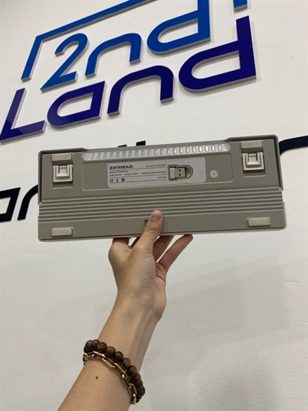 Bàn phím Zifriend ZA63 Pro - 3 mode - Màu trắng - Ngoại hình: 97% - Fullbox 3