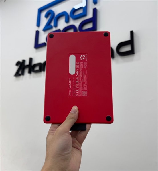 Bảng Vẽ Điện Tử One by Wacom Small CTL-472 - Màu đen đỏ - Ngoại hình 97% - Box + Bút