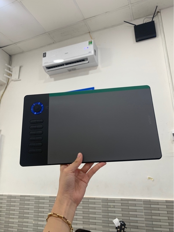 Bảng vẽ điện tử VEIKK Creator A15Pro - Màu xám đen - Ngoại hình: 97% - Trầy mặt nhiều - Fullbox