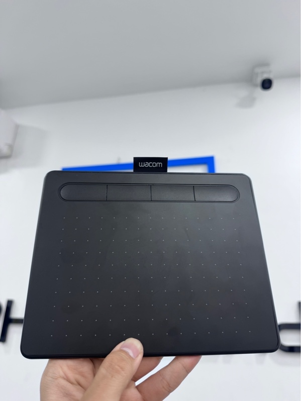 Bảng vẽ điện tử Wacom Intuos CTL 4100 - Màu đen - Ngoại hình 98% - Kèm box, 1 dây nguồn, 1 bút 3 ngòi
