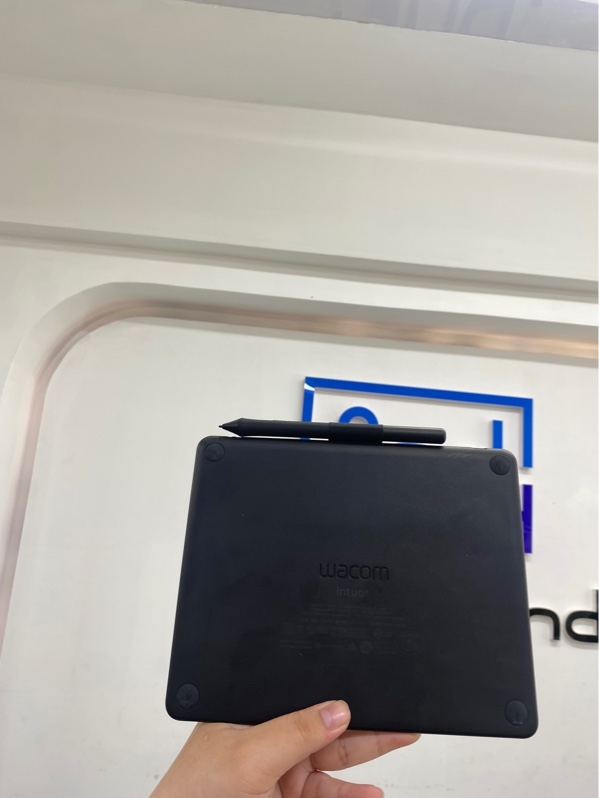 Bảng vẽ điện tử Wacom Intuos CTL-4100WL - Màu đen - Ngoại hình 97.5% - kèm Box, Bút