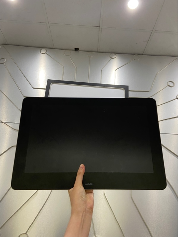 Bảng Vẽ Wacom Cintiq Pro 16 inch DTH-1620/AK0 - Màu đen - Ngoại hình: 98% - FullBox
