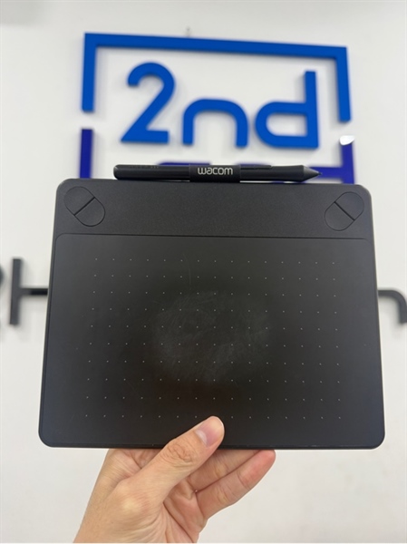 Bảng vẽ Wacom CTH-490 - Màu đen - Ngoại hình 97% - Trầy xước - Kèm dây , bút , 3 ngòi thay