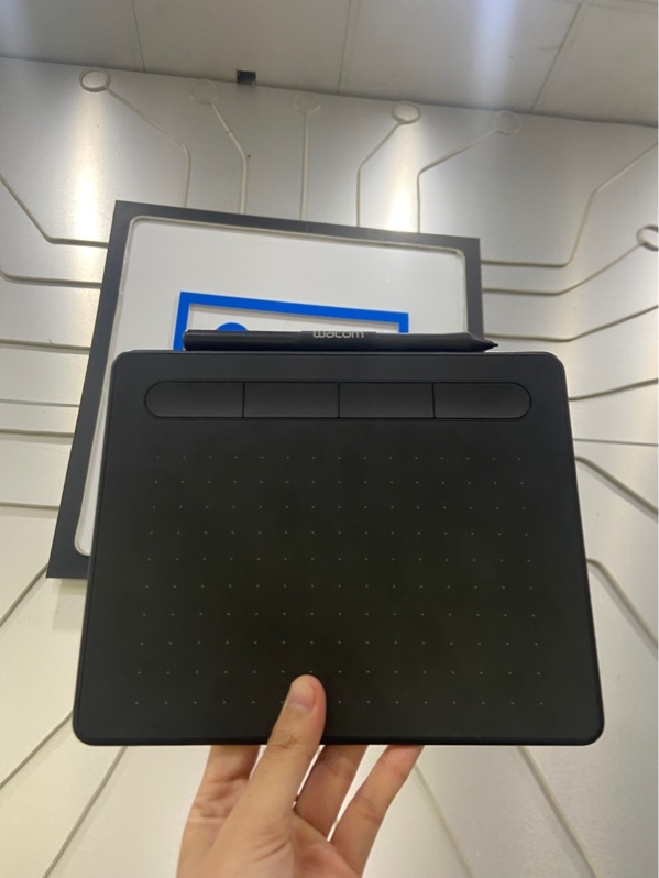 Bảng Vẽ Wacom Intuos CTL 4100 - Màu đen - Ngoại hình: 97% - Kèm bút + dây