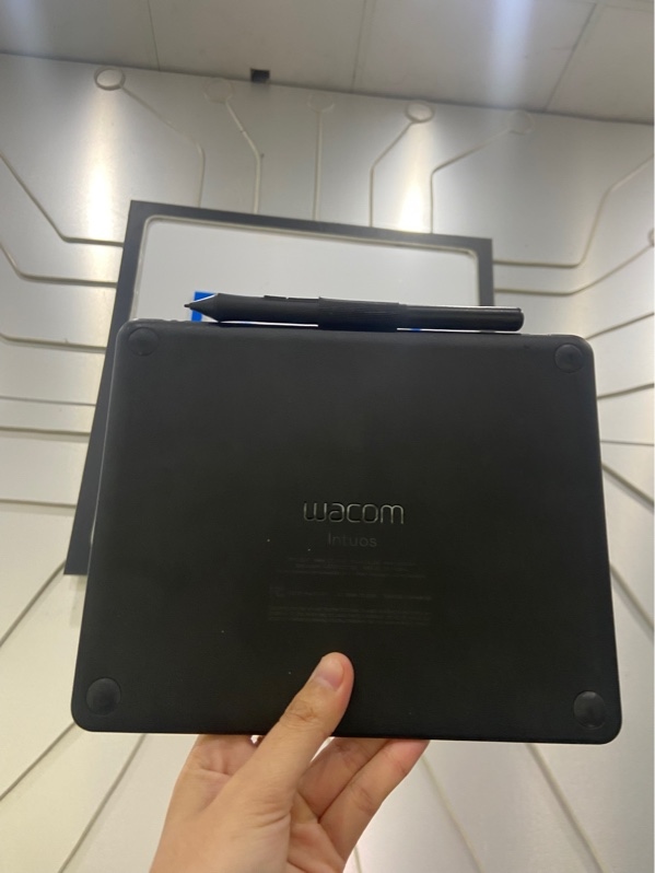 Bảng Vẽ Wacom Intuos CTL 4100 - Màu đen - Ngoại hình: 97% - Kèm bút + dây