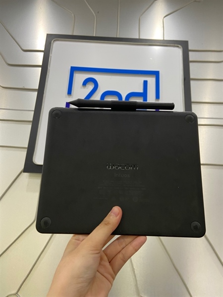 Bảng vẽ Wacom Intuos CTL-4100WL - 2 mode (dây/Bluetooth) - Màu đen - Ngoại hình: 98% - Kèm bút 1
