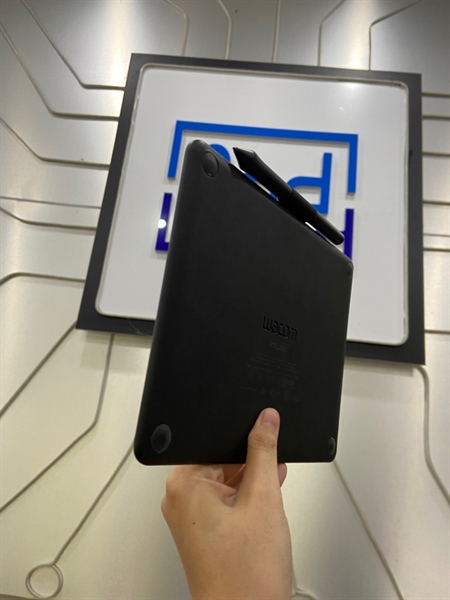 Bảng vẽ Wacom Intuos CTL-4100WL - 2 mode (dây/Bluetooth) - Màu đen - Ngoại hình: 98% - Kèm bút 2