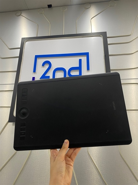 Bảng vẽ Wacom Intuos Pro - Màu đen - Ngoại hình: 98.5% - FullBox 1