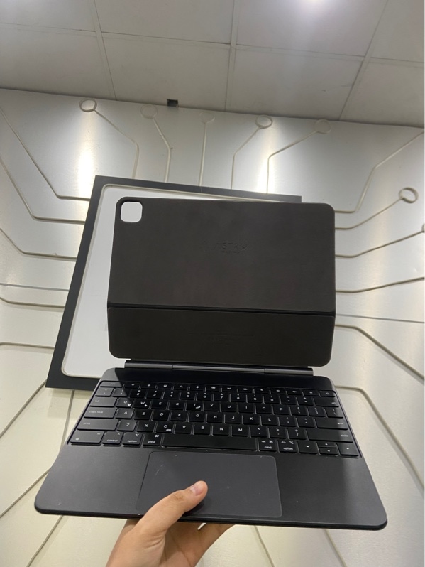 Bao da AstroMazing Model F13 For Ipad Pro 12.9 - Màu đen - Ngoại hình: 97% - Body