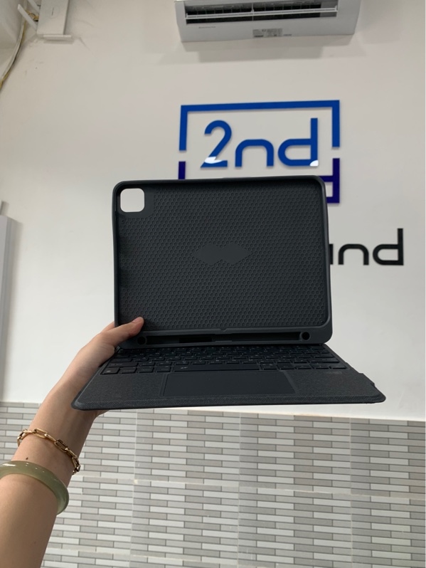 Bao da bàn phím Eip Keyboard for iPad Pro 11 inch - Màu đen - Ngoại hình: 98% - Body