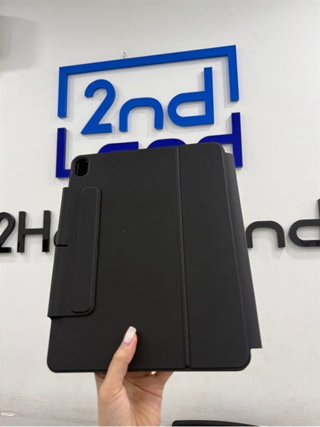 Bao da bàn phím ESR Magnetic Keyboard Case 360 for iPad Air 13 (2024) - Model 6B024 - Màu đen - Ngoại hình 97% - Phím dính keo - Kèm Box , 1 dây usb-c 1