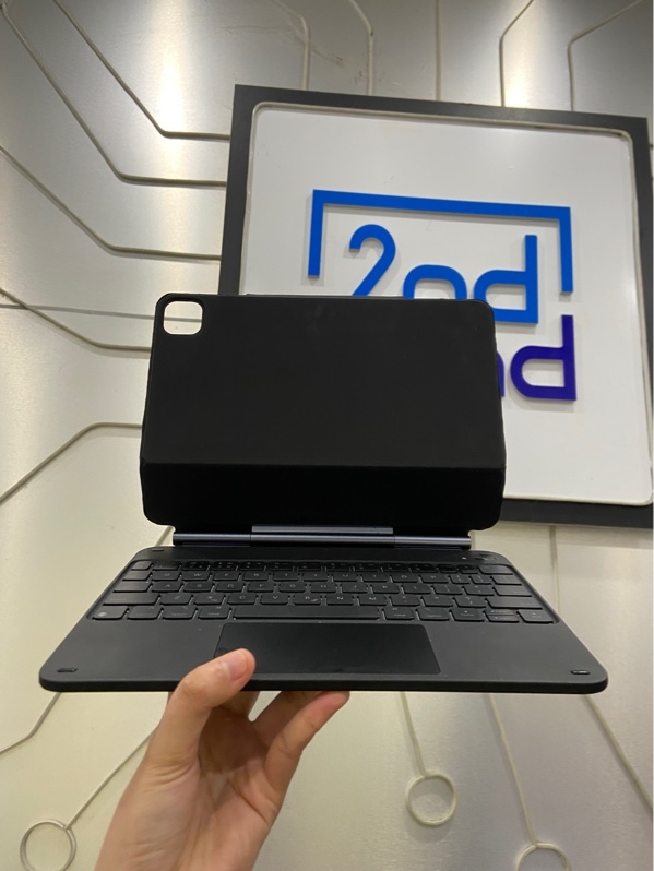 Bao da bàn phím ESR model 6B012A cho iPad 11 inch, 10.9 inch - Màu đen - Ngoại hình: 97% - Hơi bung da - Body