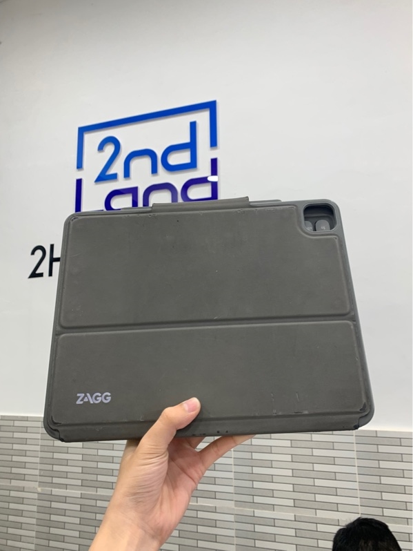 Bao da bàn phím Zagg Pro Keys for iPad 12.9 inch - Màu xám - Ngoại hình: 96% - Tróc da - Body