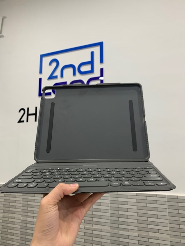 Bao da bàn phím Zagg Pro Keys for iPad 12.9 inch - Màu xám - Ngoại hình: 96% - Tróc da - Body