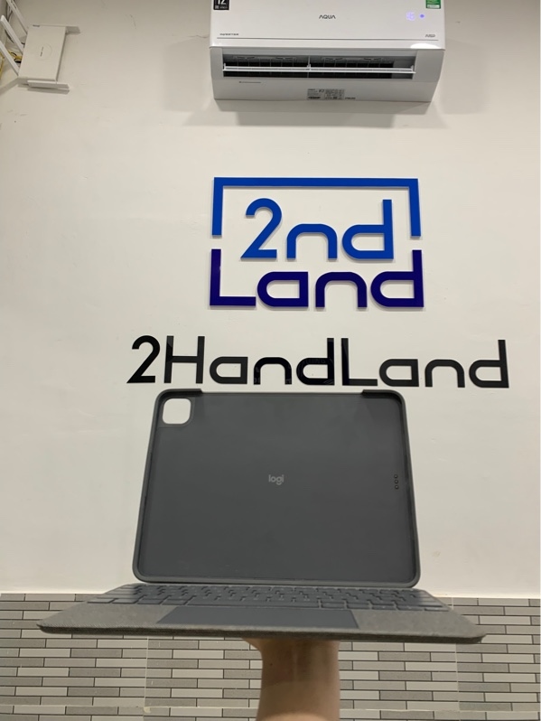 Bao da iPad 11 inch Logitech combo touch - Màu xám - Ngoại hình: 98% - Touch pad chập chờn nhẹ - Body
