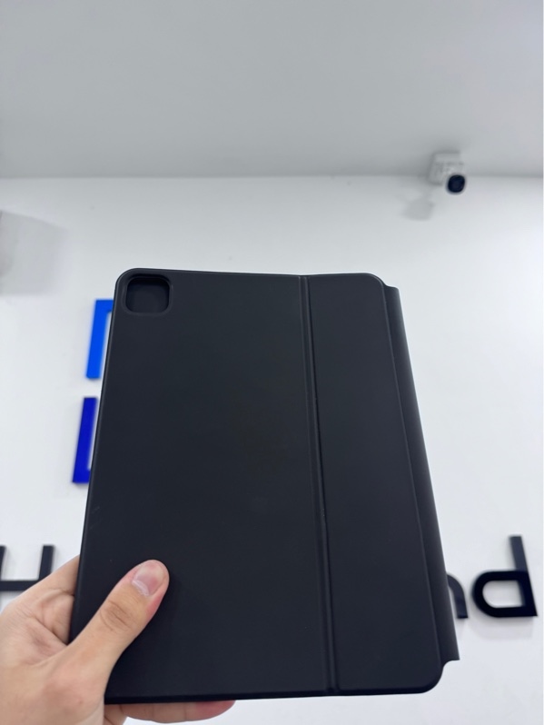 Bao da ốp lưng iPad kèm bàn phím NIX OMK-111 - Màu đen - air 4/5/6/7 và pro 11 - Ngoại hình 97,5% - Có RBG, trầy xước- Kèm 1 đầu kết nối type C