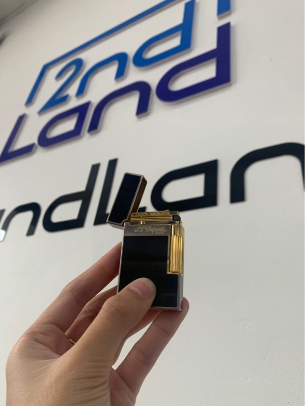 Bật lửa ST Dupont Ligne 2 016884 - Màu đen vàng - Ngoại hình: 97% - Trầy nhiều - Body