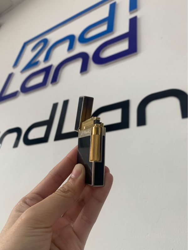 Bật lửa ST Dupont Ligne 2 016884 - Màu đen vàng - Ngoại hình: 97% - Trầy nhiều - Body